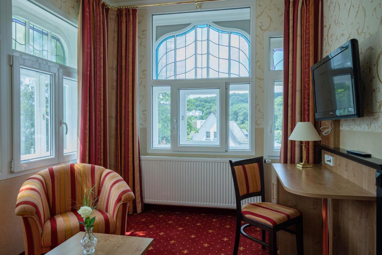 Alte Landratsvilla Hotel Bender ヴェスターブルク エクステリア 写真
