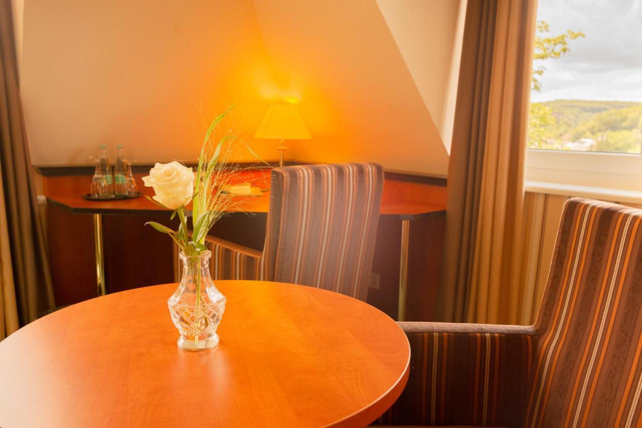 Alte Landratsvilla Hotel Bender ヴェスターブルク エクステリア 写真
