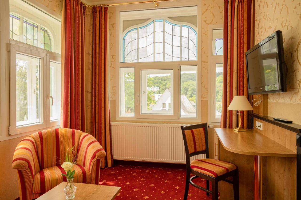 Alte Landratsvilla Hotel Bender ヴェスターブルク エクステリア 写真